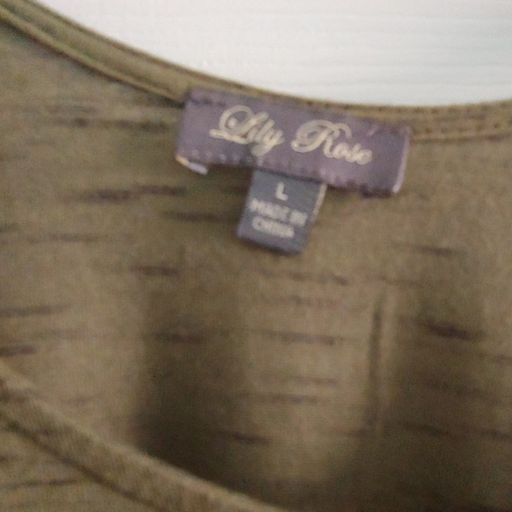 Shirt - Picture 4 of 5